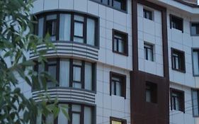 Hotel Side